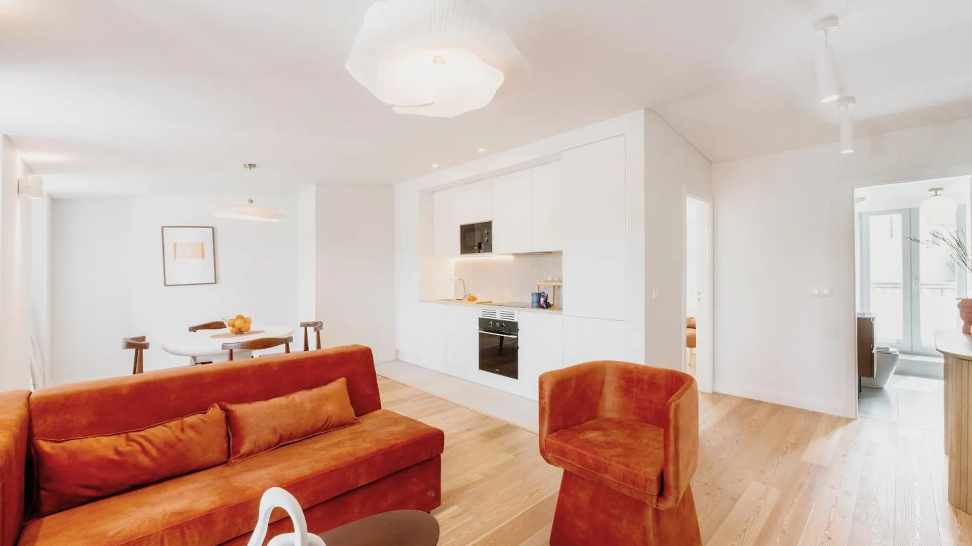 Mary Orange - No 236 2E - Stylish One-Bedroom Escape Lissabon
